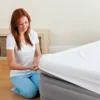 Intex Prime Comfort Queen – visoki krevet na napuhavanje s ugrađenom pumpom 152 × 203 × 51 cm (64164ND)