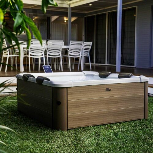 MSpa Frame Oslo Amber – jacuzzi s krutim okvirom u izgledu drva, 6 osoba, 160 × 160 cm
